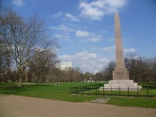 Photo A2 Monument to John Hanning Speke, Kensington Gardens Paddington/ c2012