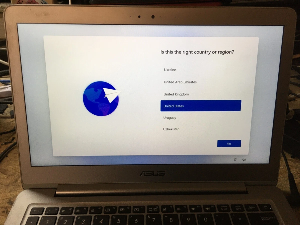 特別送料無料！】 asus ZenBook UX330U corei5 7世代 pebtech.com.br