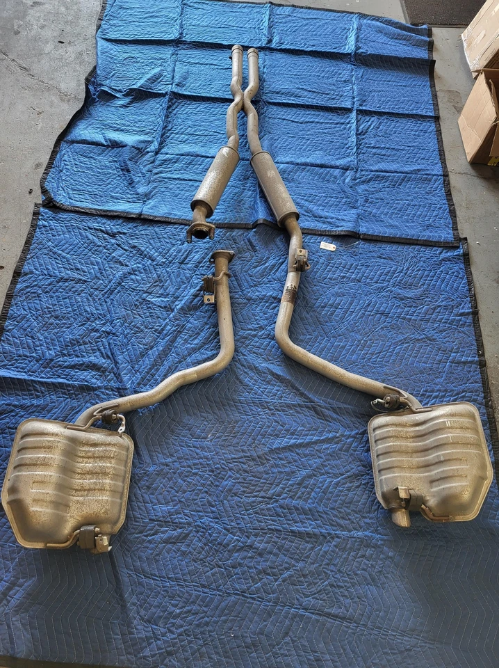 Глушитель и резонатор выхлопной системы 2015 Dodge Challenger с трубой 2016 б/у от оригинального производителя - Изображение 2 из 4