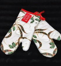 Lenox Holiday Nouveau 2pc Kitchen Oven Mitts Green Red Plaid Ribbons Christmas
