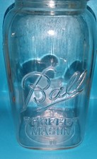 VINTAGE BALL PERFECT MASON SQUARE RIBBED 1/2 GALLON JAR 1933-1962