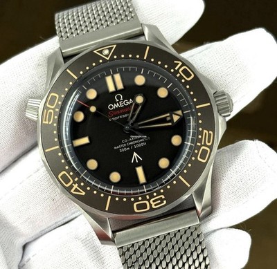 Omega Seamaster Diver 300 M 007 Edition 2026 NEW UNWORN TITANIUM BOX AND PAPERS