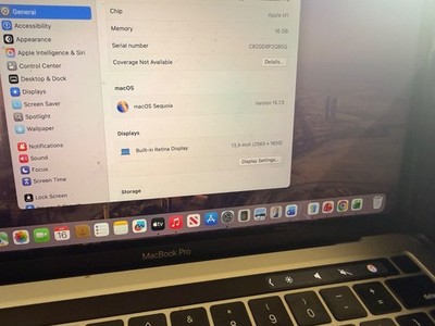 Apple MacBook Pro 13 in 2020 Silver/Apple M1 3.2 GHz, 256 GB 8 GB 8-Core