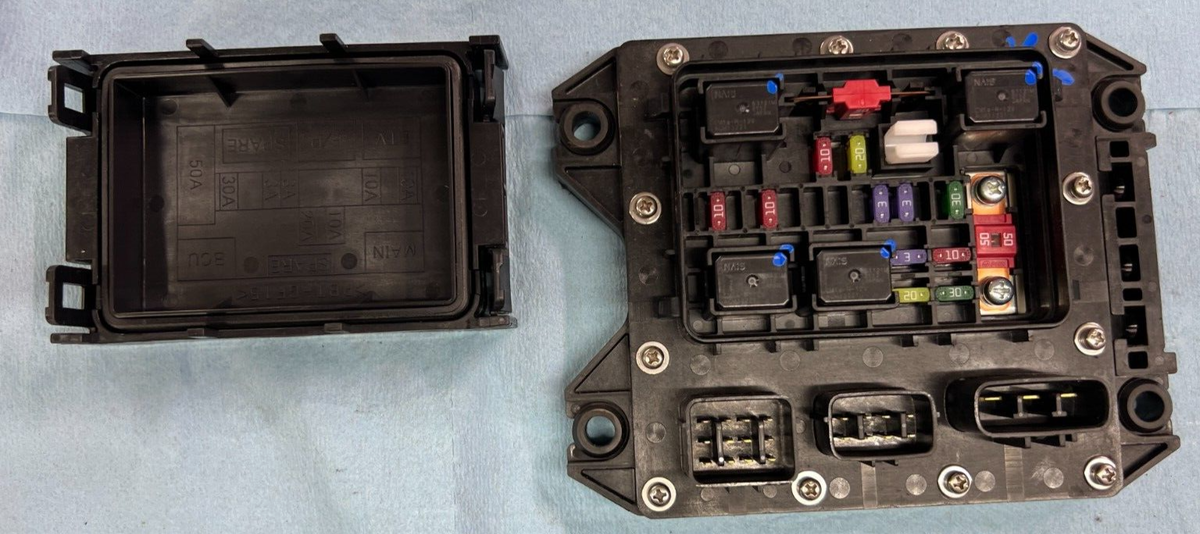 2015-2023 Yamaha OEM Fuse Box Control Module EX Sport TR1 VX 2015-2023 Yamaha OEM Fuse Box Control Module EX Sport TR1 VX