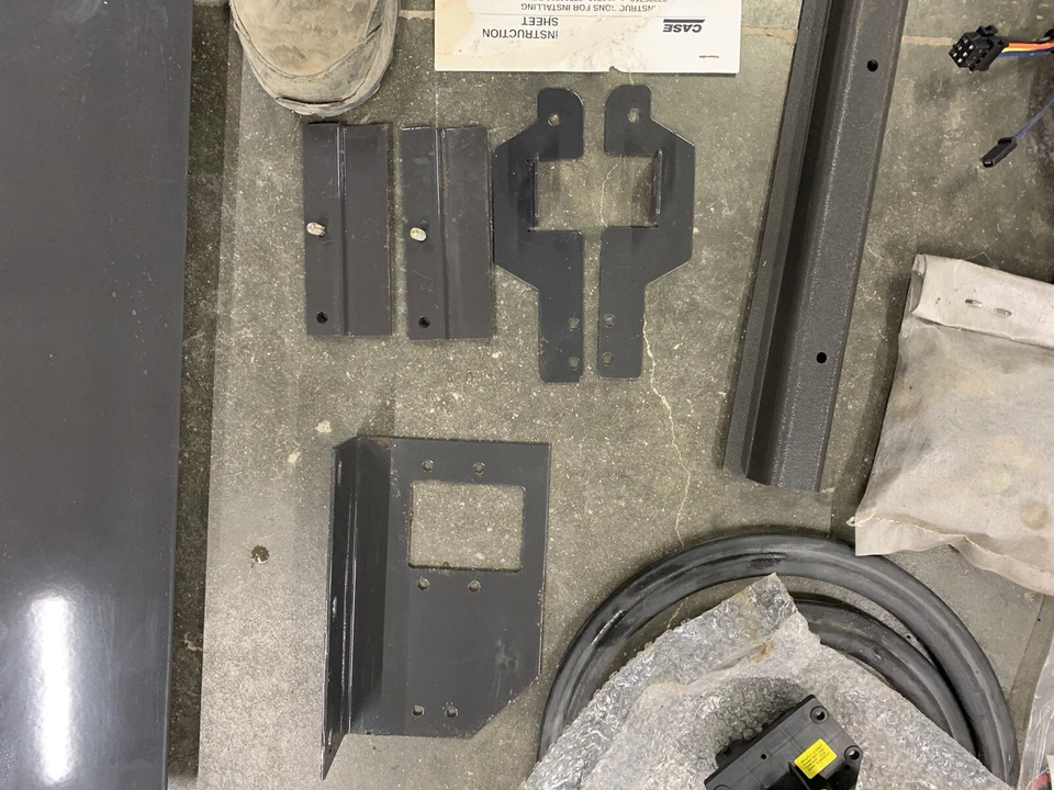 LEER PRIMERO Se adapta al kit de calefacción de estuche minicargadora 410 420 430 420CT 440CT Foto 3 de 4