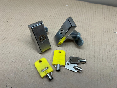 967: CAMLOCK SYSTEMS T-GRIFFSCHLOSS / SERIE 8835 / Vending / ARCADE / mit SCHLÜSSELN