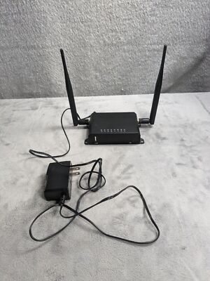 Social Powered Wifi Hotspot Model SH100 With Cable