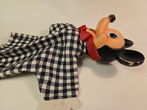 Gund Mickey Mouse & Donald Duck Vintage Disney Hand Puppets, 1950's, 10" Tall - Picture 8 of 13