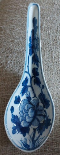 ANTIQUE BLUE AND WHITE CHINESE SOUP SPOON - Picture 1 of 7