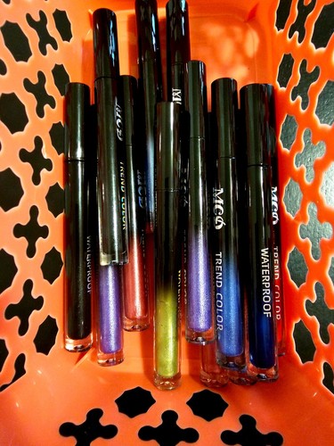 Liquid Eyeshadow Duo, Shimmer Eyes, Lipgloss Duo, Shiny Lips, Set of 10 - Picture 14 of 15