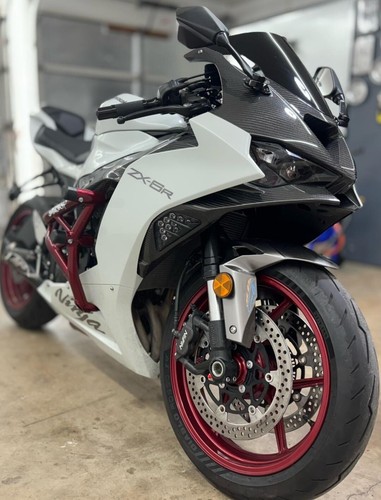 09-2010-2014-2018-2020-2024 KAWASAKI ZX-6R ZX-636 GUARDABARROS TRASERO CARBONO REAL ABRAZADERA - Imagen 5 de 5