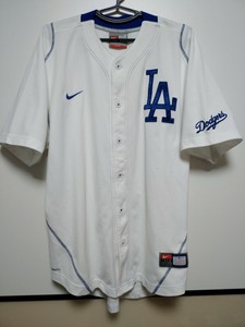 dodgers baseball tee
