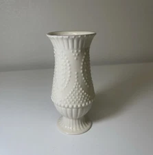 NEW LENOX BEADED BUD VASE 24 KARAT GOLD TRIM