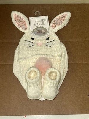 So 'Dorable Hand Crocheted Bunny 3 Piece Photo Op Set 0-6 Months Hat Booties NEW