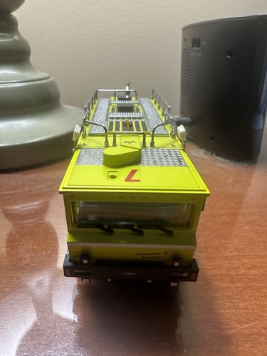CODE 3 MASSPORT BOSTON LOGAN AIRPORT OSHKOSH CRASH FIRE TRUCK SCALE 1/64 LOOSE - Picture 3 of 4