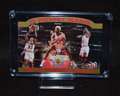 Michael Jordan 1995-96 Upper Deck Bulls 70 Victory Season Pippen Rodman w Stand