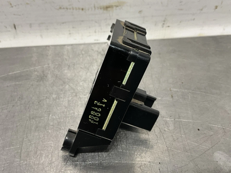 1990-1995 Toyota 4Runner Pickup Truck Factory OEM Center Dash Clock - Image 2 of 4