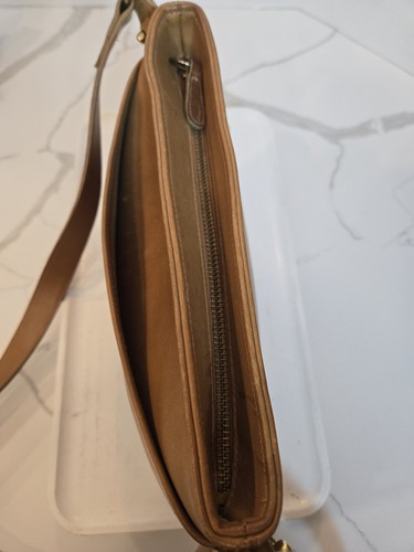 Vintage Coach Equestrian Leather Camel Tan Shoulder Bag J7C-9802 - Picture 11 of 15