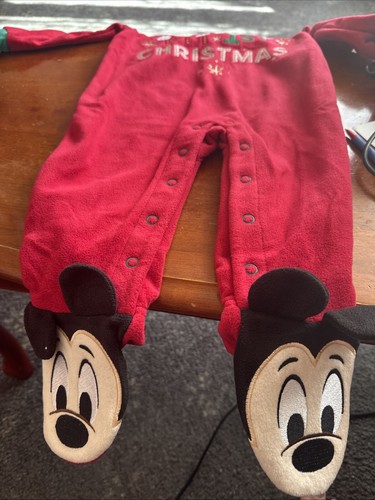 NWT Disney Store Mickey and Friends Fleece Sleeper Baby Holiday - Imagen 3 de 9
