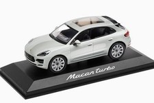 Minichamps 1/43 Porsche Macan Turbo 2018 Light Gray PORSCHE MACAN TURBO LIGHT