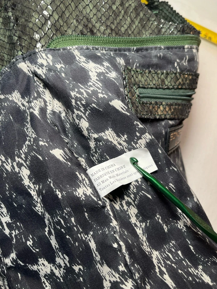 Sondra Roberts Squared Tote Satchel Purse green Snakeskin RARE Medium Size 14x14 - Image 4 of 4