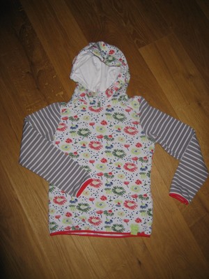 Pullover Größe 140 Marke 1803 Born in the alps Pulli Blumen Kapuze Hoodie