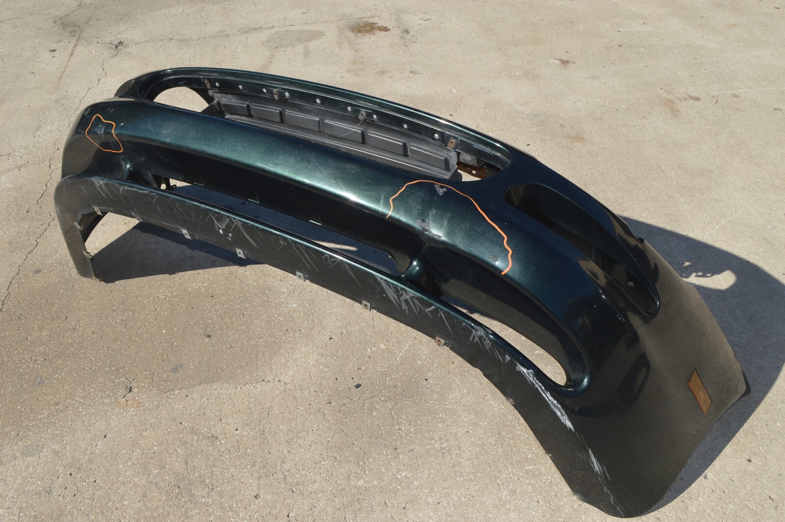 2004 M138 MASERATI GT COUPE  FRONT BUMPER ASSEMBLY GREEN