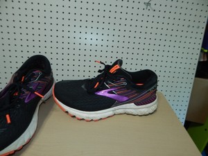 brooks adrenaline womens 8.5 wide