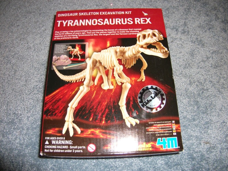 Tyrannosaurus Rex Dinosaur Skeleton Excavation Kit-new in box