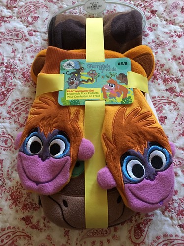 Disney XS/S Jungle Book Furrytale Friends Kids Warmwear Gloves, Hat, Scarf NWT - Picture 4 of 10