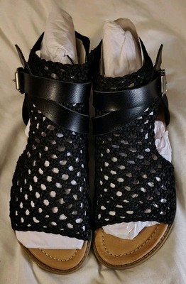 Blowfish Malibu Anuella Black Sandals Women Flats Comfort Casual 7 7.5 8.5 9 NEW