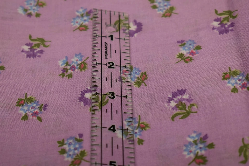 2 piece cotton fabric lot PURPLE LAVENDER BOUQUET FLORAL shirt dress craft 1.8 y - Image 2 of 2