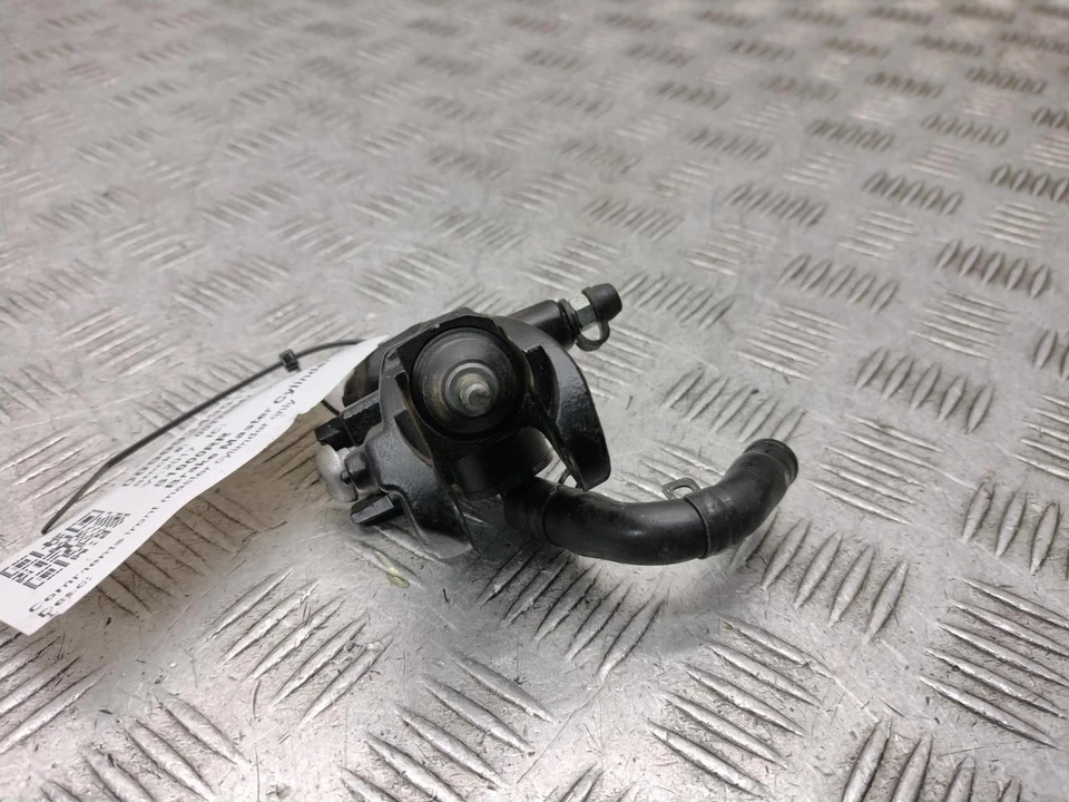 2017 BMW S1000RR FRONT BRAKE MASTER CYLINDER (BARE) - Image 2 of 3