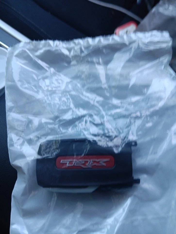 Transmisor Llavero Integrado - Mopar (68584164AA) 2021-2024 Ram 1500 Foto 4 de 4