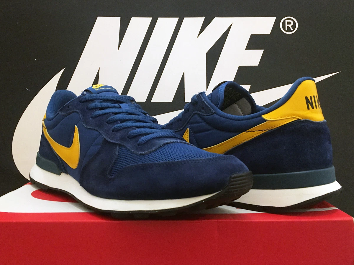 Nike Running / Training Retro Trainers for Men for Sale 