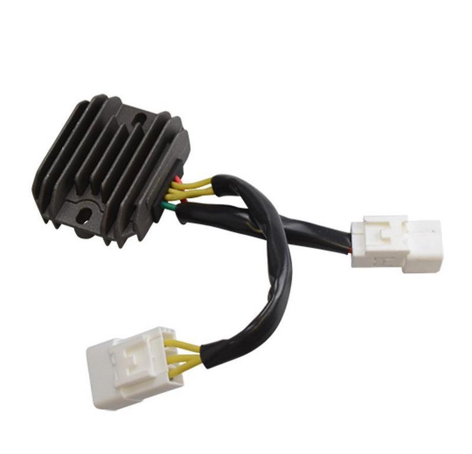Régulateur de tension 12V Teknix pour maxiscooter Piaggio MP3 et Vespa GTS 300 à 5 fils
