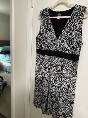 Women's, Black And White, Sleeveless Dress, Size 18