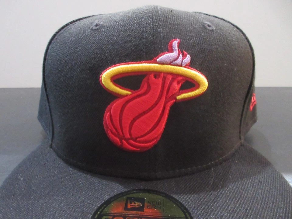 Miami Heat Hat Cap Fitted Mens 8 Black Red NBA Basketball Logo New Era - Image 2 of 4
