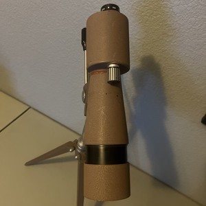 Vintage Wards spotting scope tan-colored barrel matching metal tripod