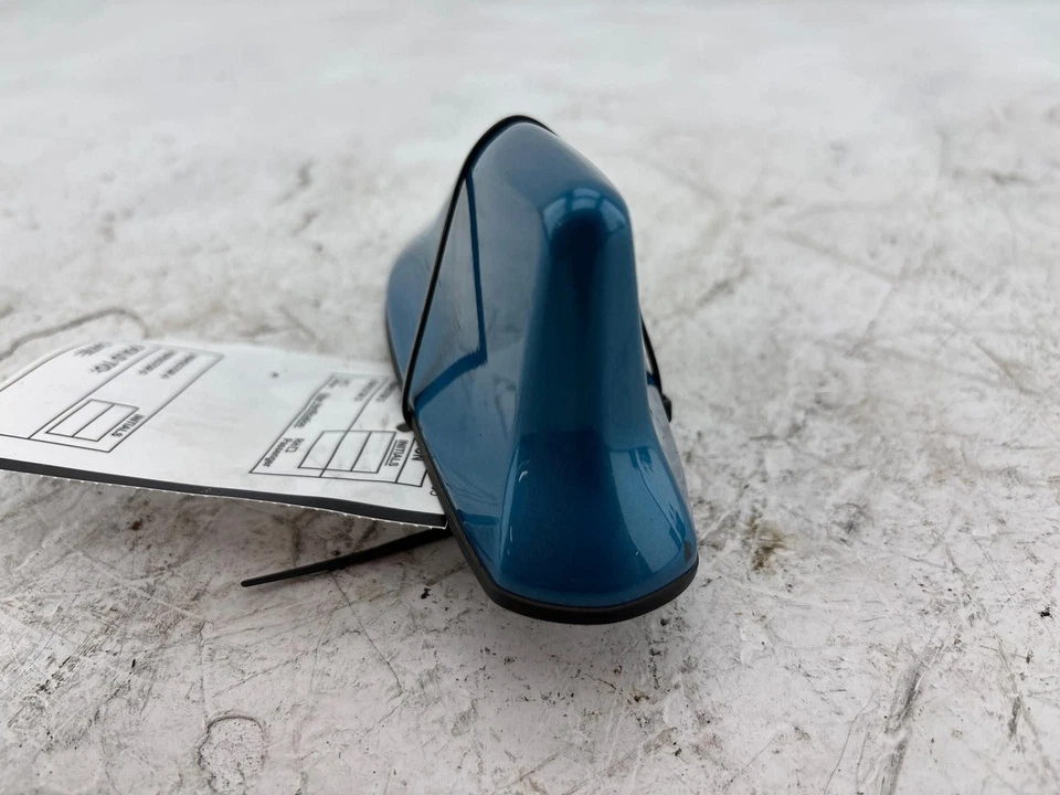 2016-2020 丰田普锐斯 Prius Prime 屋顶外部鲨鱼鳍天线模块原始设备制造商 — 第 3/4 张图片