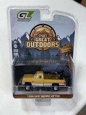 Greenlight 1986 GMC Sierra Lifted Desert Sand & Doeskin Tan Truck Bed Tent 1/64