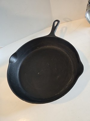 Griswold 8 VTG Cast Iron Pan Skillet MCM MID CENTURY ANTIQUE lg cross 704 Erie