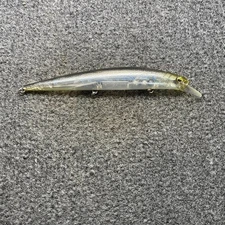 Raid Japan Level Minnow 125 Jerkbait Slow Floating Lure 5" 1/2oz - Wakasagi