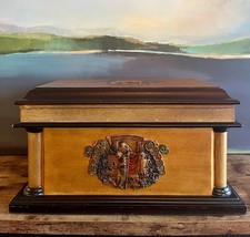 Humidor Sigari Romeo Y Giulieta Raro Legno da Collezione 18”x 11”x 9,5”