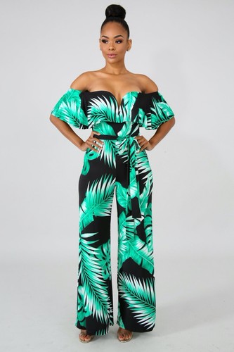 Women Green Paradise Palm off shoulder Flair Jumpsuit w/waist tie.. Size Small.