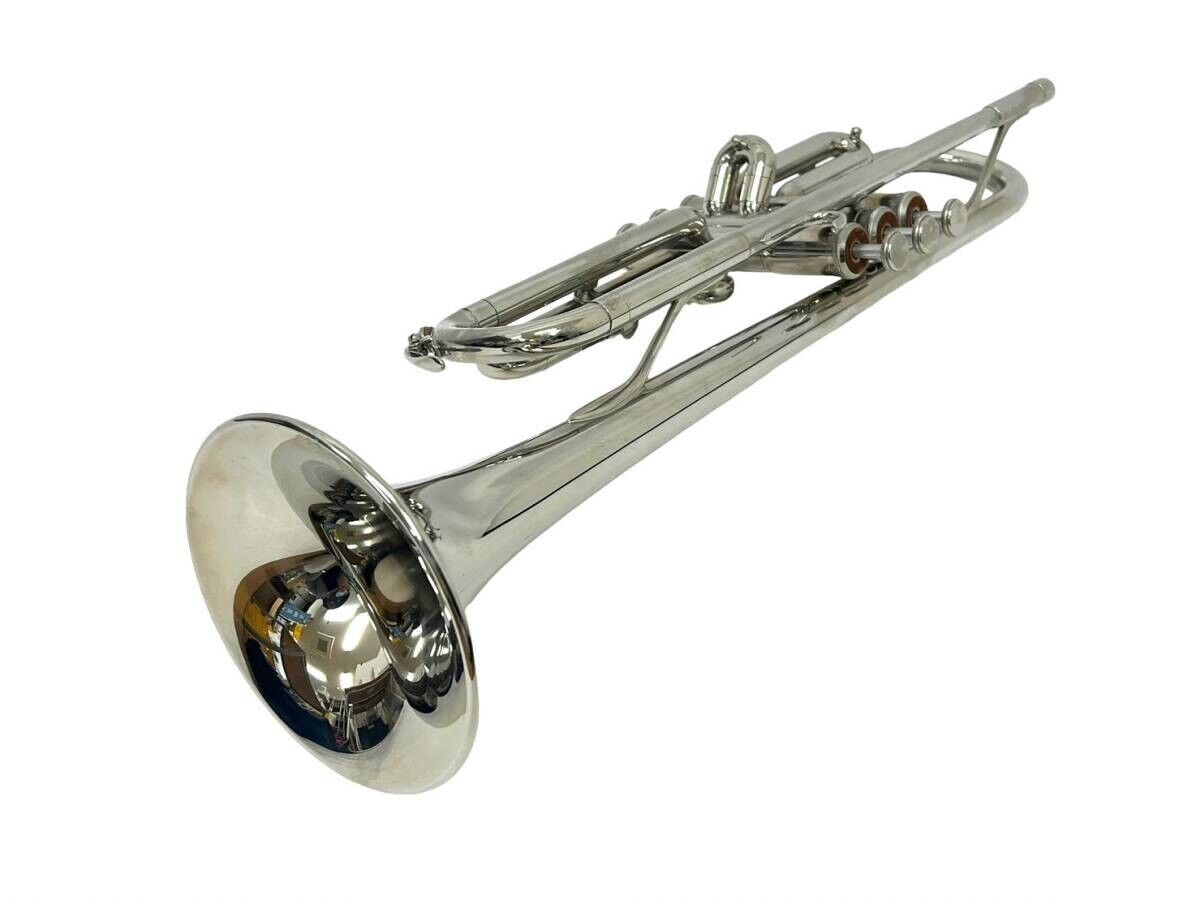 YAMAHA YTR-1310 Trumpet with Hard Case Silver Nickel Brass YAMAHA YTR-1310 Trumpet with Hard Case Silver Nickel Brass