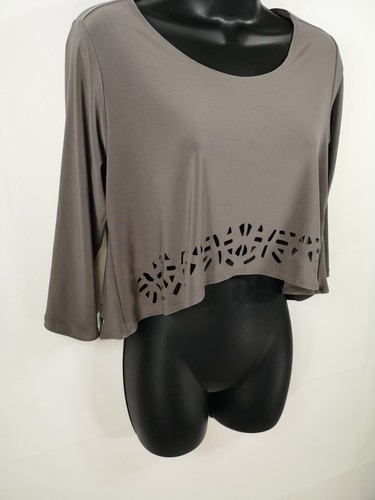 Sympli Mosaic Crop Top Blouse Size 6 Gray High Low Hem Laser Cut Out Layering - Picture 6 of 14
