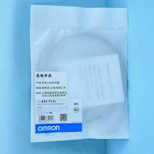 1PC Omron E32-T11L E32T11L Fiber Photoelectric Switch New