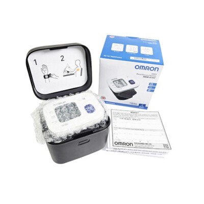 Omron HEM-6161 Deluxe Automatic Blood Pressure Monitor Upper Arm Wrist Health