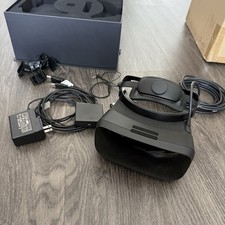 Auriculares Varjo Aero VR con cables adaptadores y auriculares con caja original